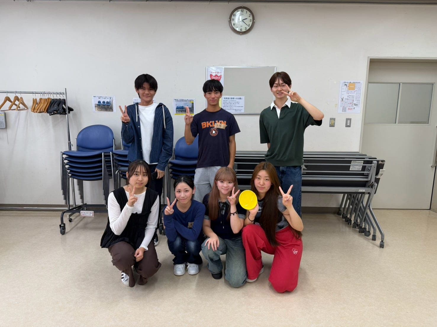 OIKOS戸塚を運営する大学生メンバーの集合写真